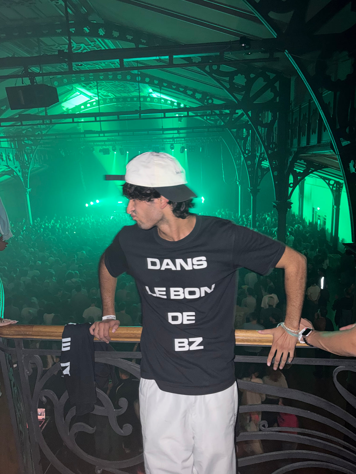 Tee-shirt Dans le bon de bz